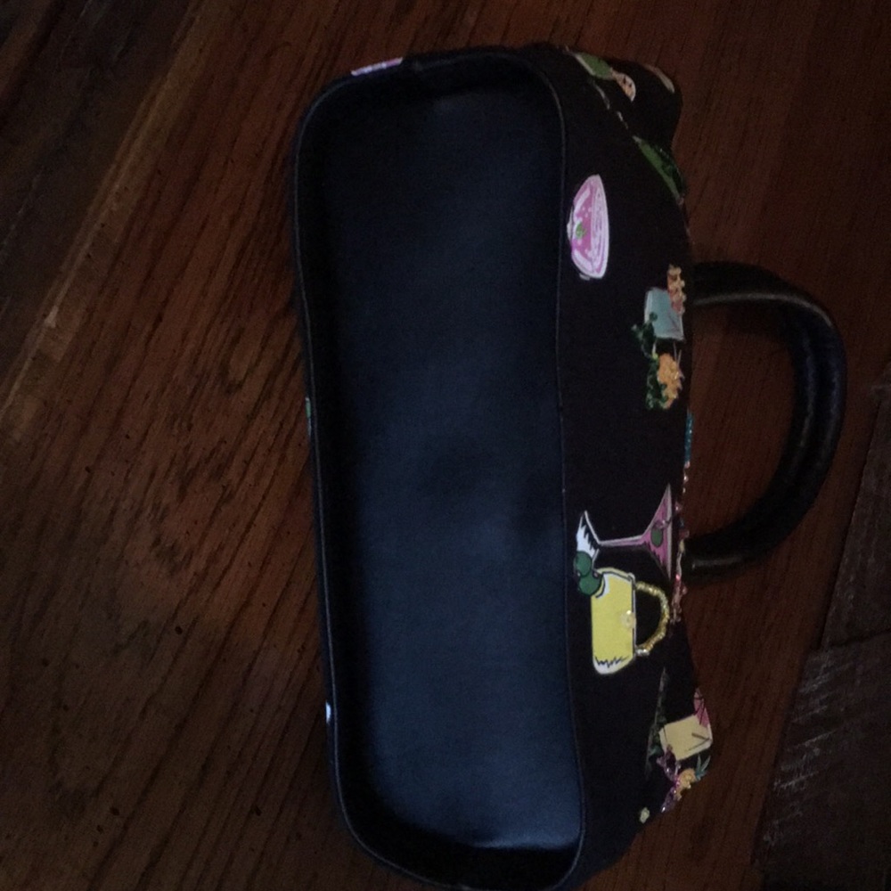 Purse - Picture 2 of 7